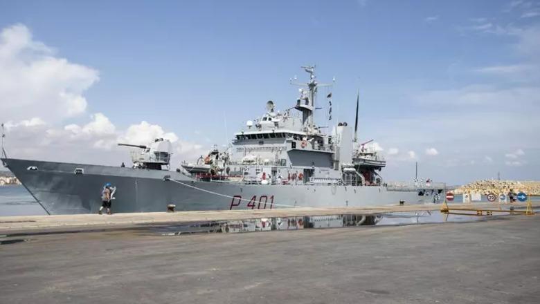 Marrëveshja me Italinë: Anija Cassiopea sjell 49 emigrantë të paligjshëm në Shëngjin